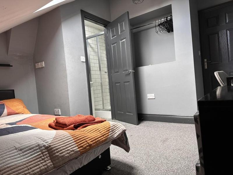 6D Hosting Apartment Coventry Exterior photo